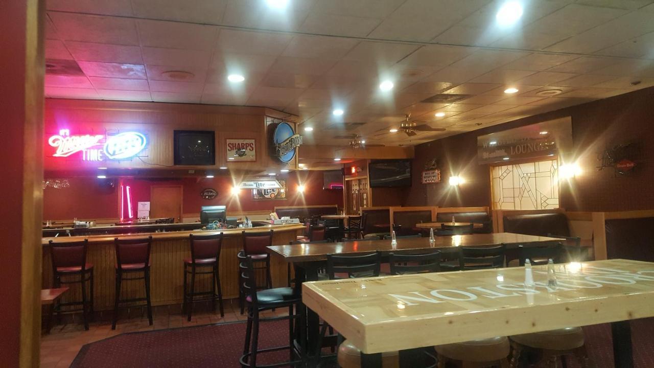 Crookston Inn & Convention Center Luaran gambar